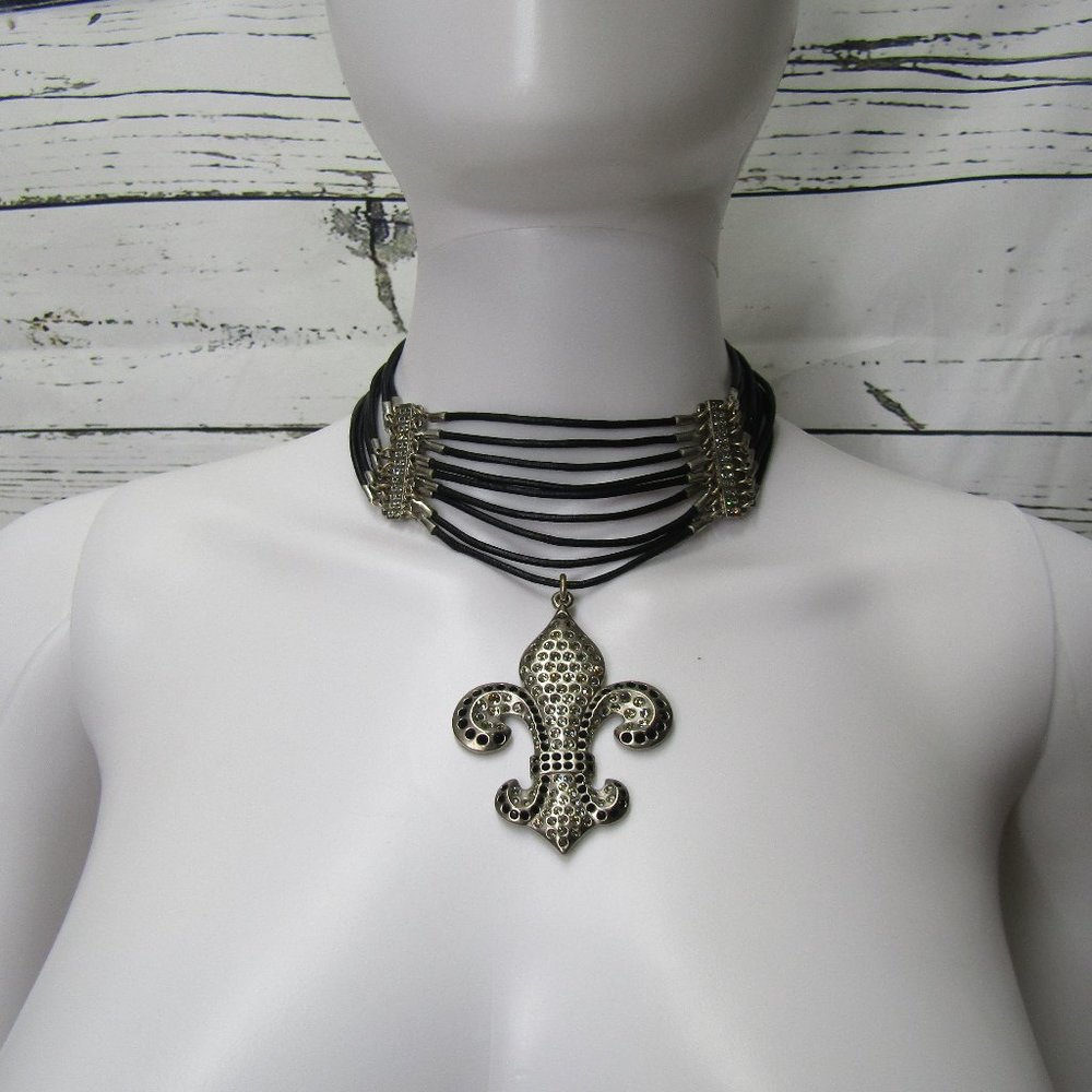 Sisi Amber Fleur-de-lis Choker Necklace